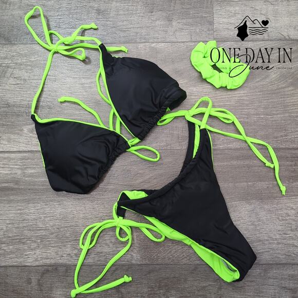 CharmLeaks Adjustable Triangle Tie Side Bikini Swimsuit Size L - Picture 2 of 5